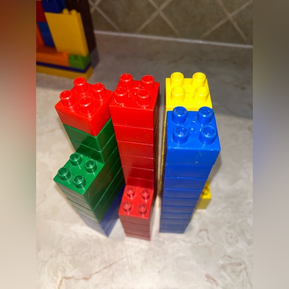 Mega Bloks creativity Building box around 300 Piece - Picture 12 of 15